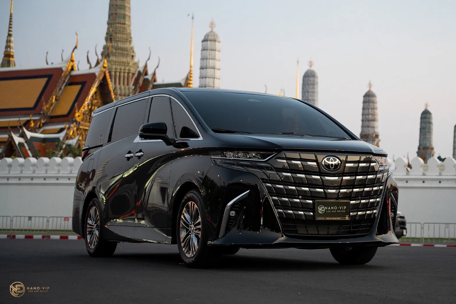 NANOVIP Luxury Car Rental